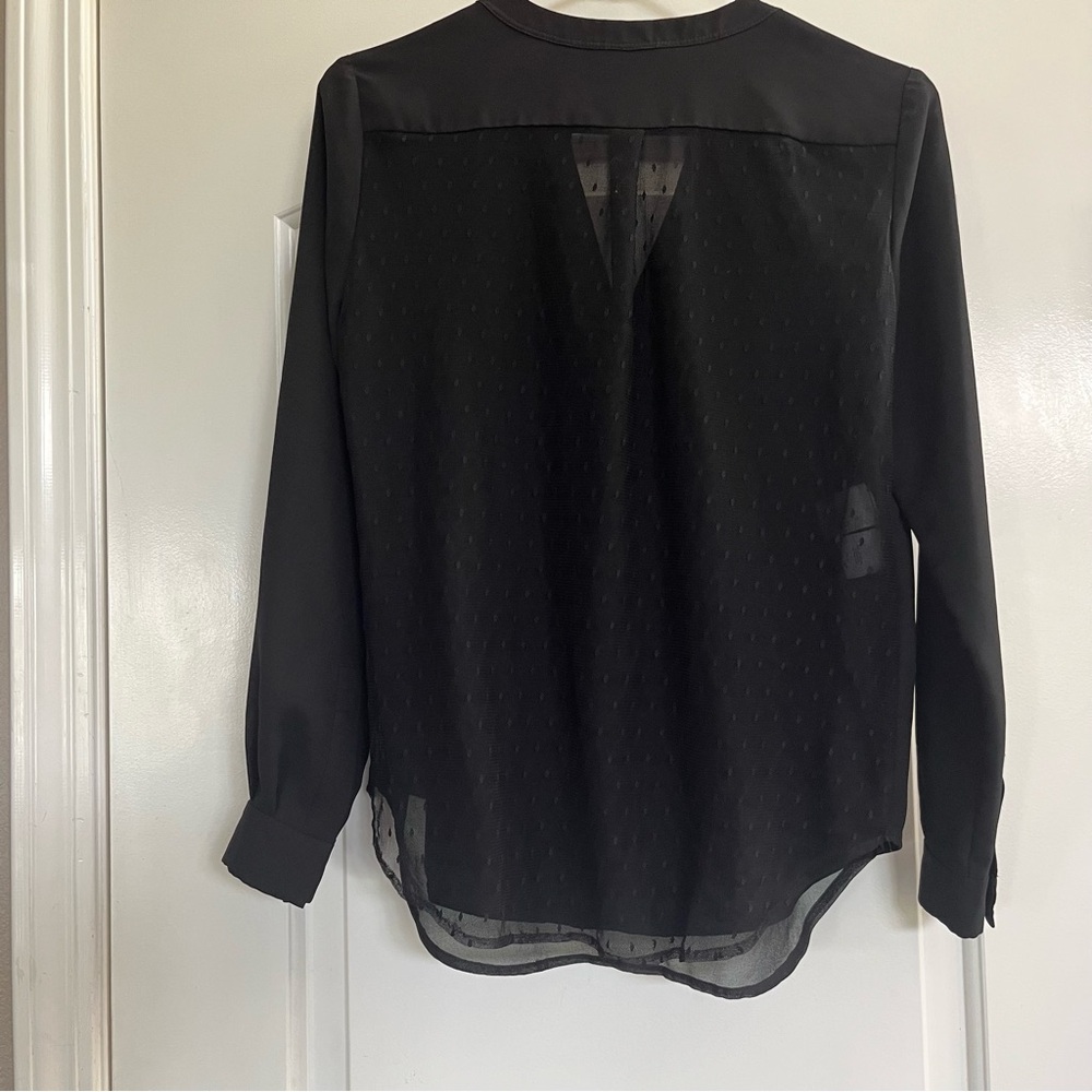 Anne Klein Black Long-Sleeved Blouse with Lace Back